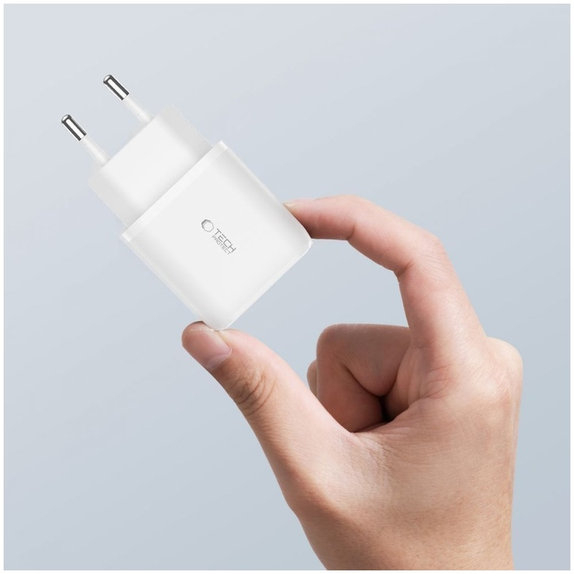 Мрежово зарядно C20W 2-PORT PD 20W / QC3.0 + USB-C Cable, бяла, Tech-Protect