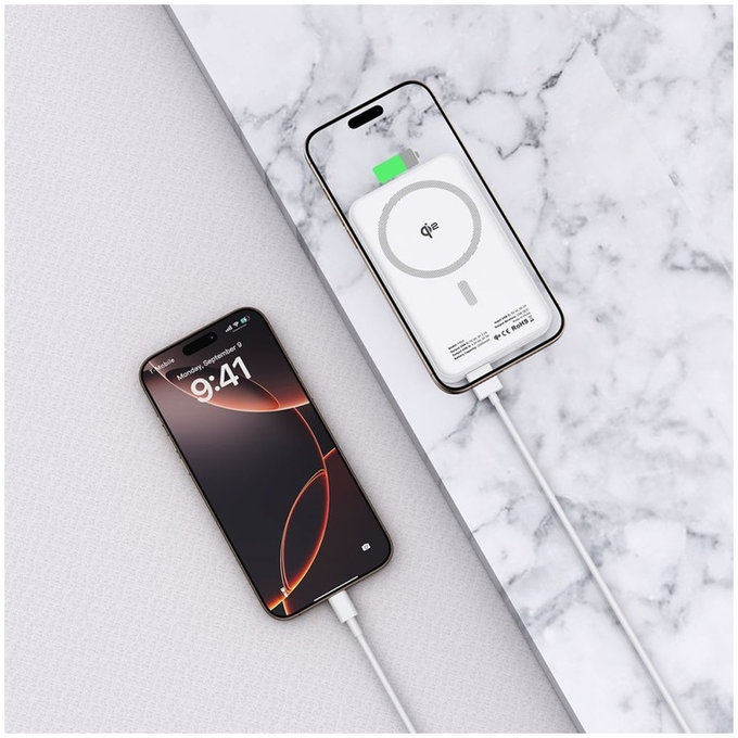 Външна батерия PB24 Lifemag Qi2 MagSafe 10000mAh, бяла, Tech-Protect