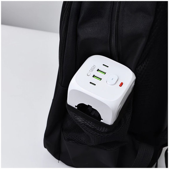Мрежово зарядно PCL3X4 Power Socket 2 USB & 2 USB-C & 3 Socket, бяла, Tech-Protect